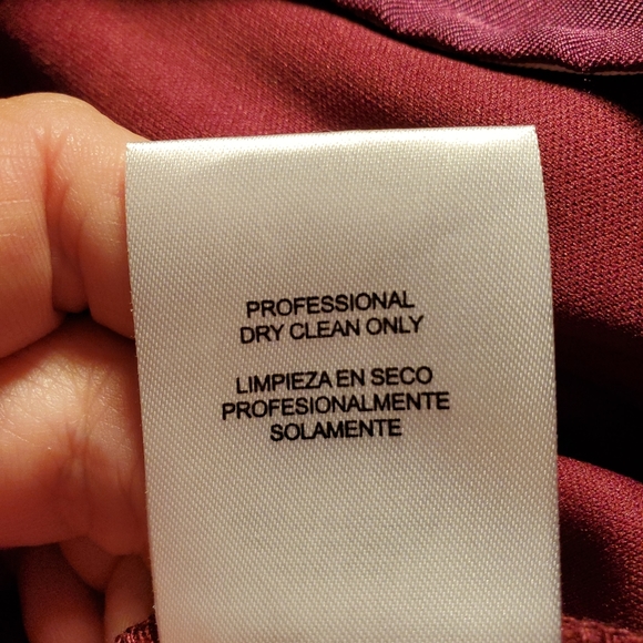 City Triangles 2pc Junior's Semi-Formal Dr… - Picture 4 of 7